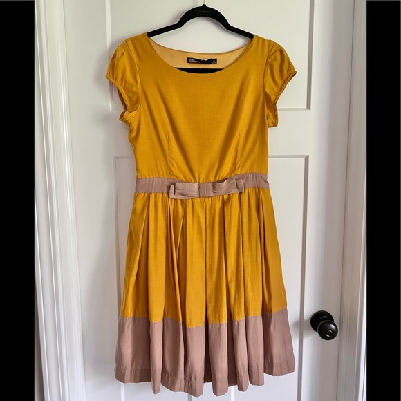 Dresses & Skirts - Anthropologie Dear Creatures Mustard Dress